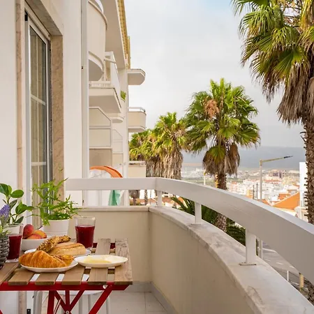 Paz & Flat - Peace & * Nazaré